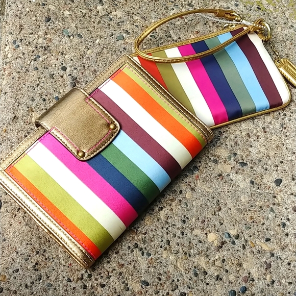 Coach Legacy Striped Wallet/Wristlet - Picture 4 of 12